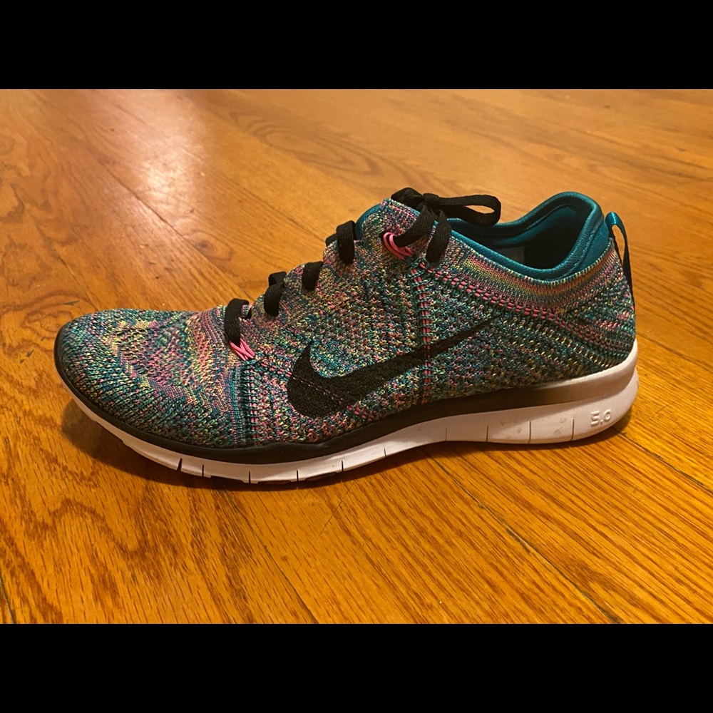 Nike Women’s Free Run Sneakers